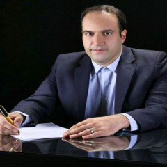 دکتر&nbsp;مجتبی&nbsp;محمدحسینی