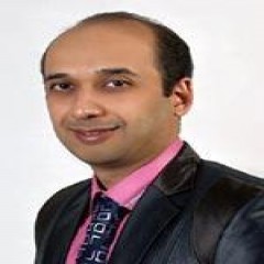 دکتر&nbsp;احسان&nbsp;صادقی نژاد
